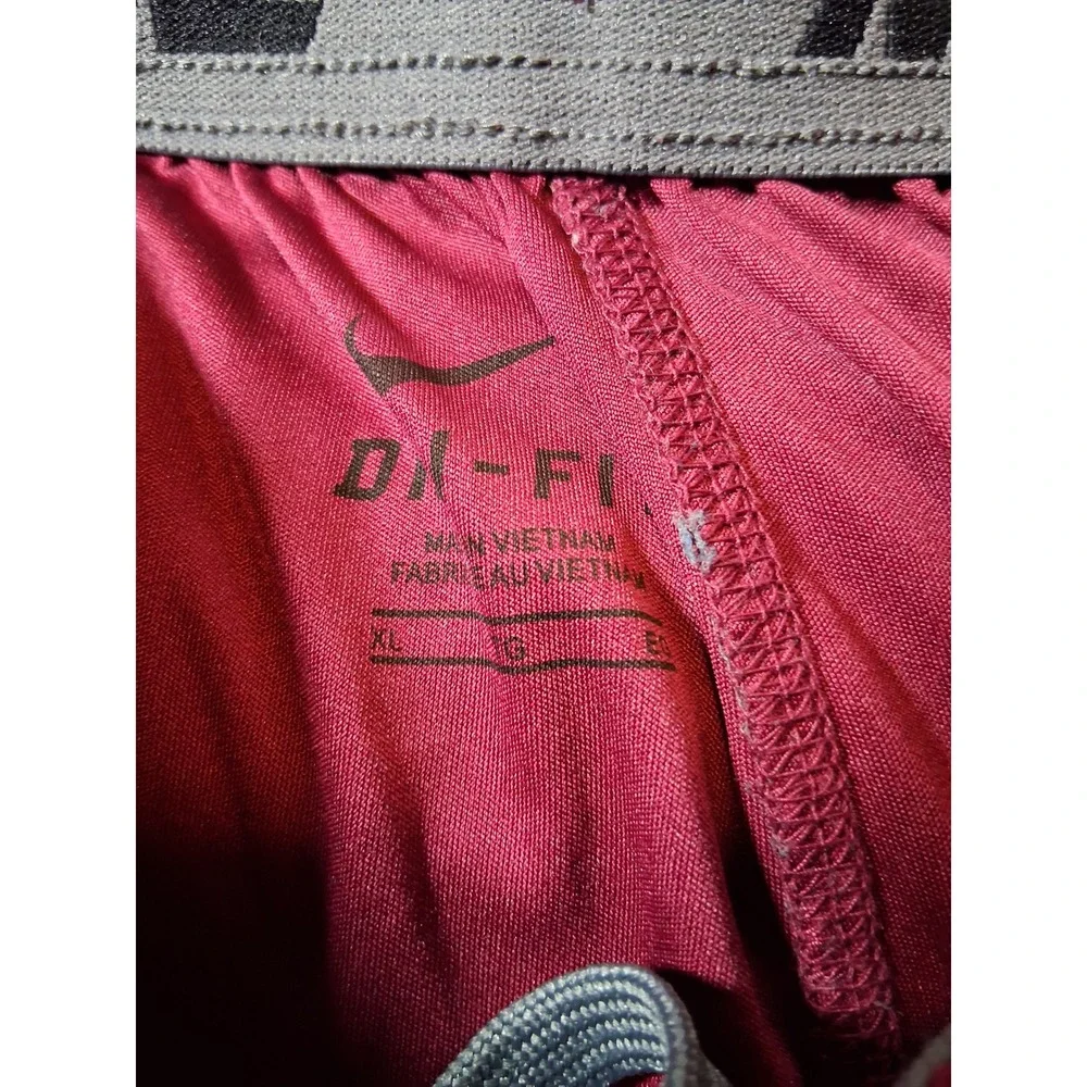 Nike Dri-FIT Mens Basketball Shorts XL Maroon Burgundy Gold Swoosh Athletic Gym